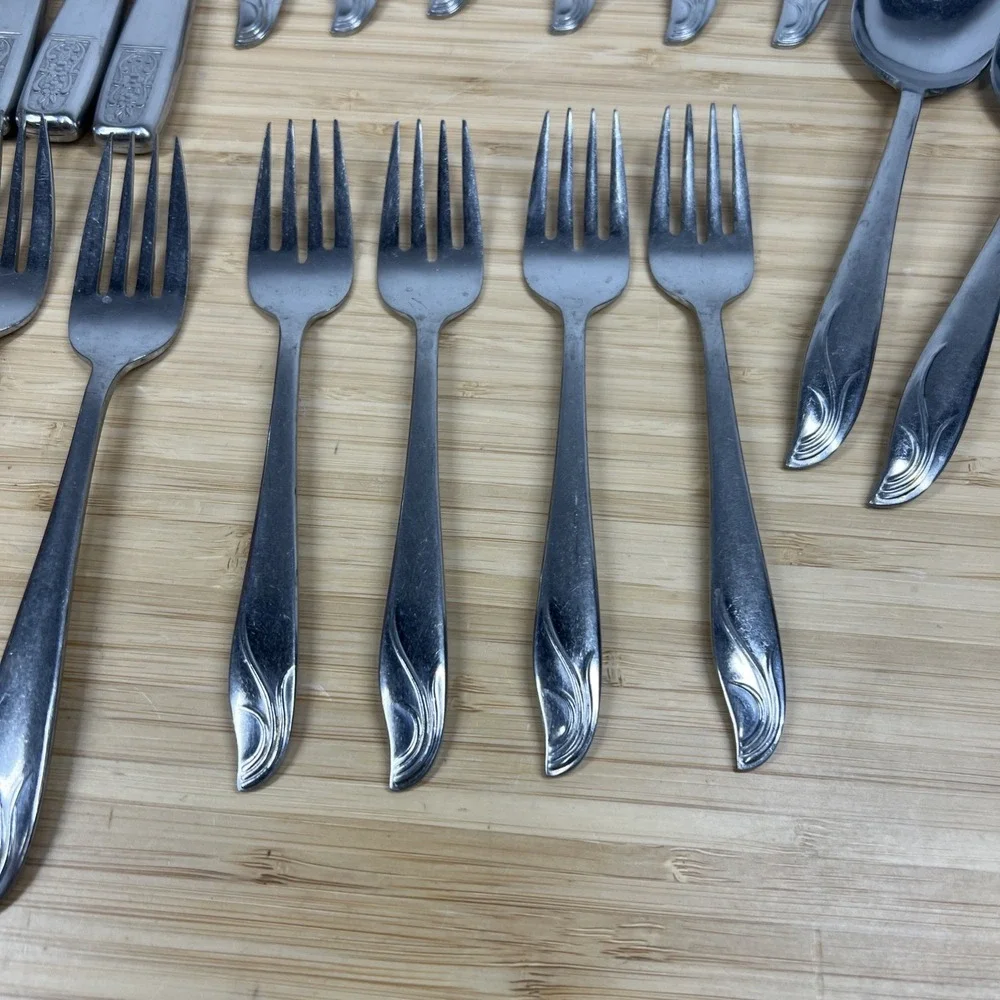 22-piece flatware lot in the Finale pattern by‎ Japan N.S. Co. Stainless Steel